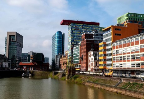 Dock high-rise on the left, The Sign office tower (Helmut Jahn) in the centre, Colorium by