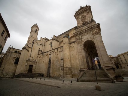 View of the Cathedral di San Nicola (Duomo) on the Piazza Duomo in Sassari, Sassari, Sardinia,