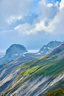 View from Franz Joseph Hoehe into the mountains (Grossglockner) with Pasterze at Hochalpenstrasse,