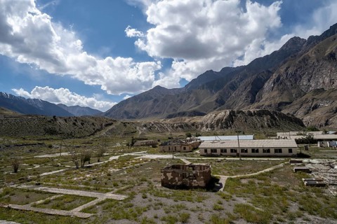 Abandoned ruined building in mountain landscape, ghost town, Engilchek, Tian Shan, Kyrgyzstan, Asia