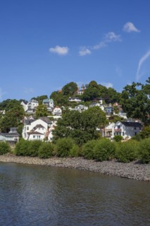 Suellberg with Elbufer with villas and residential buildings, Blankenese district, Hamburg,