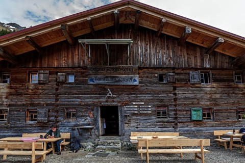 Naturalpe Gemstel-Schoenesboden-Alpe, Gemsteltal, Mittelberg, Kleinwalsertal, Vorarlberg, Allgaeu