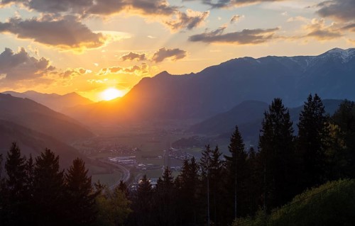 Sunset over the Liesingtal, in the evening light the village Kraubath, Schoberpass federal road,