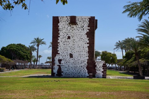 Torre del Conde, Tower of the Count, medieval tower in the park, Parque de la Torre, San Sebastian