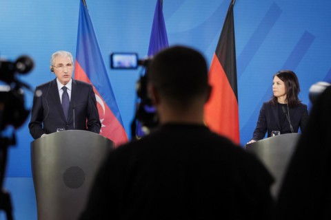 Annalena Baerbock (Alliance 90/The Greens), Federal Foreign Minister, and Mukhtar Babayev, Minister