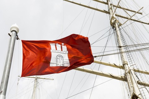 Flag with Hamburg coat of arms, sailing ship, Hamburg, Germany, Europe