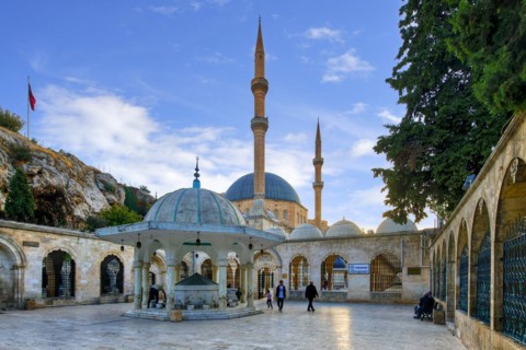 Avlusunda mosque courtyard, Sanliurfa, Turkey, Asia