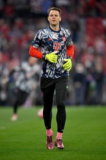 Goalkeeper Manuel Neuer FC Bayern Munich FCB (01) warming up, training, Allianz Arena, Munich,
