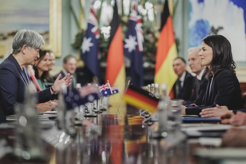 (R-L) Annalena Baerbock (Alliance 90/The Greens), Federal Foreign Minister, and Penny Wong, Foreign