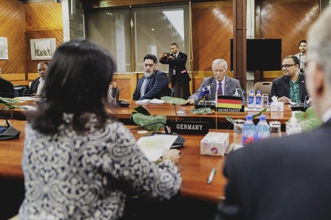 (L-R) Annalena Baerbock (Buendnis 90/Die Gruenen), Federal Foreign Minister, and Henry Puna,