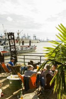 Beach Club Strand Pauli, at the jetties in Oat harbour, Hamburg, Germany, Europe
