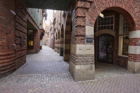 Archway in the Boettcherstrasse in Bremen, Hanseatic City, State of Bremen, Germany, Europe