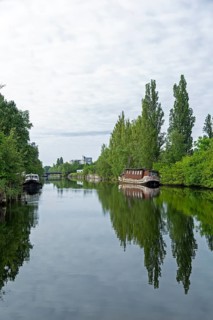 Boats, bridge, trees, reflection, Veringkanal, Wilhelmsburg, Hamburg, Germany, Europe