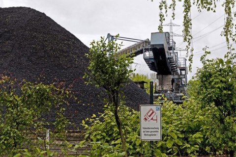External coaling on the Rhine-Herne Canal for STEAG's hard coal-fired power station, Herne, Ruhr