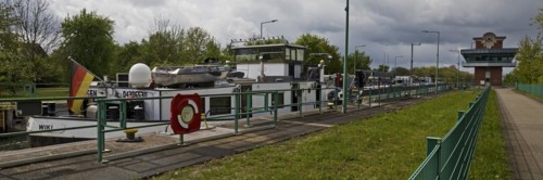 The motor tanker Wiki enters the lock system Wanne-Eickel, Neue Suedschleuse, Rhine-Herne Canal,