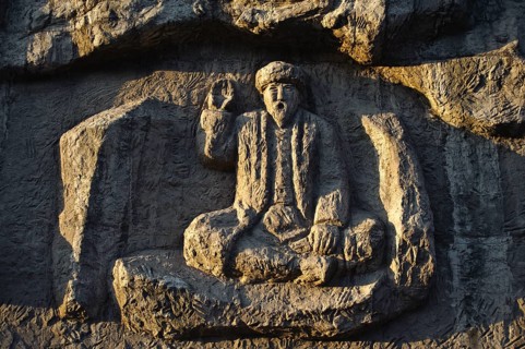 Sculpture depicting a manaschi, kyrgyz storyteller reciting the epic of Manas, Bishkek, Kyrgyzstan,