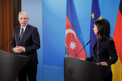 Annalena Baerbock (Alliance 90/The Greens), Federal Foreign Minister, and Mukhtar Babayev, Minister