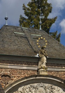 Gatehouse with Madonna figure, Eppinghoven Monastery, former abbey of the Cistercian nuns, Neuss,