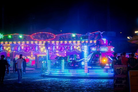 Spring Festival of the Dresden Showmen on the fairgrounds at the Marienbruecke, Dresden, Saxony,