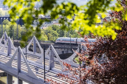 Neckar Bridge, a Stuttgart 21 project. The railway bridge crosses the Neckar in Bad Cannstatt. The