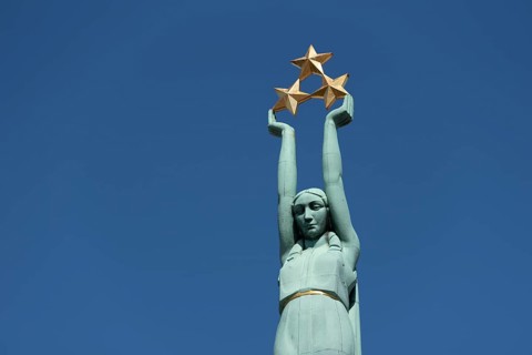 Freedom Monument, erected in 1935 at the time of Latvia's first independence, female Statue of