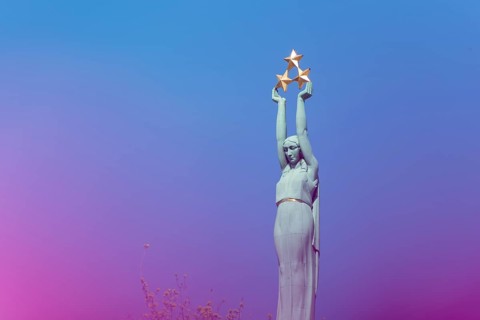 Freedom Monument, erected in 1935 at the time of Latvia's first independence, female Statue of