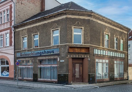 Old property with insolvent business, Wittenberge, Brandenburg, Germany, Europe