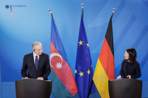 Annalena Baerbock (Alliance 90/The Greens), Federal Foreign Minister, and Mukhtar Babayev, Minister