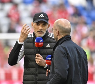Coach Thomas Tuchel FC Bayern Munich FCB in an interview, microphone, mike, logo, with SKY