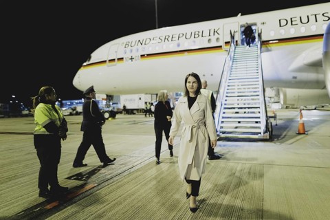 Annalena Baerbock (Buendnis 90/Die Gruenen), Federal Foreign Minister, photographed after arriving