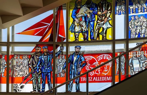 Window glass paintings, realistic socialism, vestibule of the European School of Management and