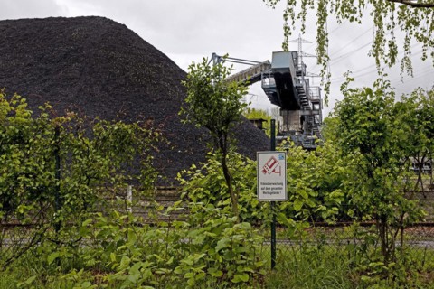 External coaling on the Rhine-Herne Canal for STEAG's hard coal-fired power station, Herne, Ruhr