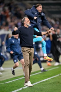 Goal celebration Coach Pellegrino Matarazzo TSG 1899 Hoffenheim on the sidelines, gesture, gesture,