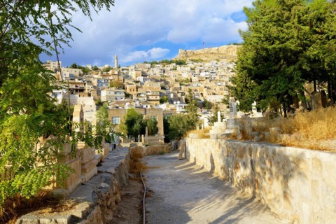Mardin viewed from the Muhamad Zirrar Asri cemetery, Mardin, Turkey, Asia