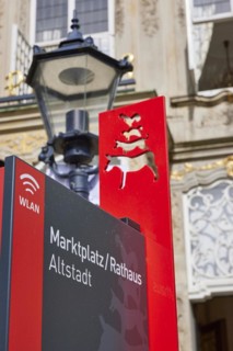 Sign for the market square, town hall and historic city centre as well as signs for WLAN in Bremen,
