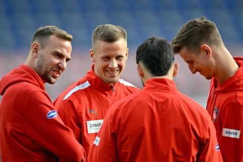 Benedikt Gimber 1. FC Heidenheim 1846 FCH (05) Adrian Beck 1. FC Heidenheim 1846 FCH (21) Kevin