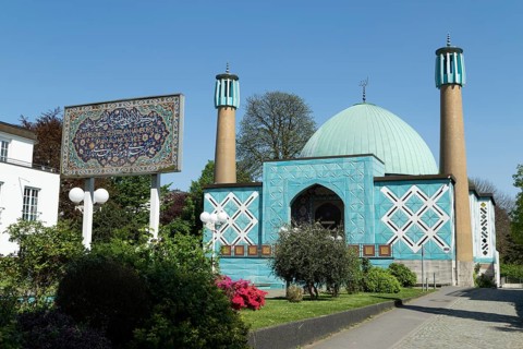 Imam Ali Mosque, Mosque of the Islamic Centre Hamburg (IZH) on the Alster in Hamburg, Germany,