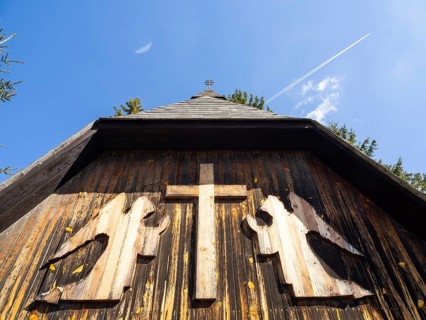 Carving, angel, Schacherbauer Chapel, near St. Jakob im Walde, Styria, Austria, Europe