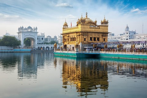 Sikh gurdwara Golden Temple (Harmandir Sahib) . Holy place of Sikihism. Amritsar, Punjab, India,