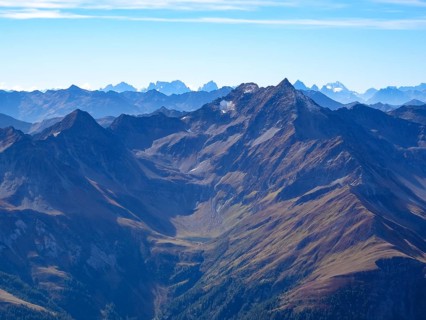 View from the Kreuzspitze to the Lasoerling, with the Dolomites on the horizon, East Tyrol,