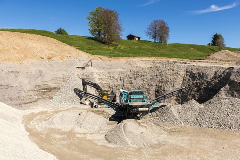 Gravel pit near Fuessen, gravel extraction, construction machinery, Allgaeu, Ostallgaeu, Bavaria,