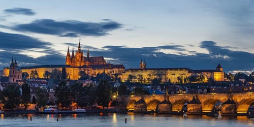 Vltava, Charles Bridge and Lesser Town with Hradcany Castle and St Vitus Cathedral, Prague,