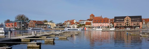 Town panorama with town harbour on Lake Mueritz, St. Georgen Church, Waren, Mueritz, Mecklenburg