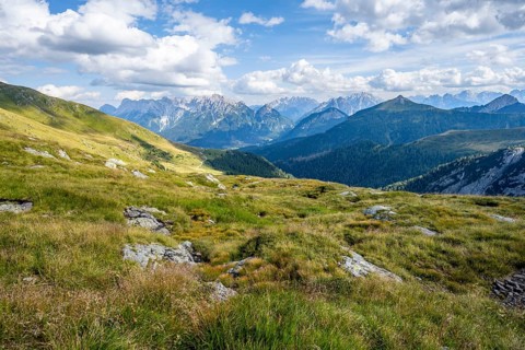 Mountain panorama of the Italian Carnic Alps, descent from Baerenbadegg, Carnic High Trail, Carnic