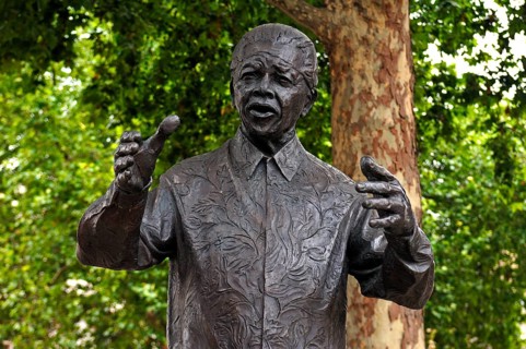 2, 70m high bronze statue of Nelson Mandela, Parliament Square, London, England, Great Britain
