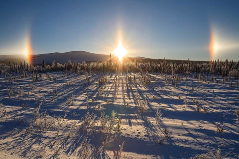 Halo effect, sun dogs, arctic phenomenon, Dalton Highway, Alaska, USA, North America