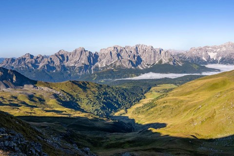 Mountain panorama, view of rocky mountain peaks of the Sesto Dolomites, Carnic main ridge, Carnic
