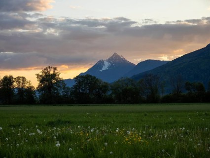 Evening clouds over mountain peak, Kammspitze, near Irdning, Ennstal, Styria, Austria, Europe