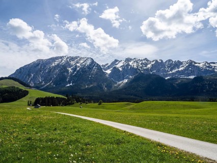 Salzkammergut cycle path, behind the Grimming, near Bad Mitterndorf, Styria, Austria, Europe