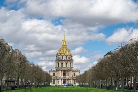 Park in front of the Invalides Cathedral, tomb of Napoleon I, Hotel des Invalides, Paris,